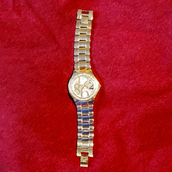 Fun sparkly watch! - Picture 1 of 4